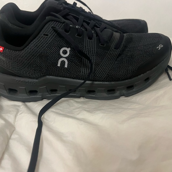On Blck Running shoes CLOUDGO - Picture 3 of 12